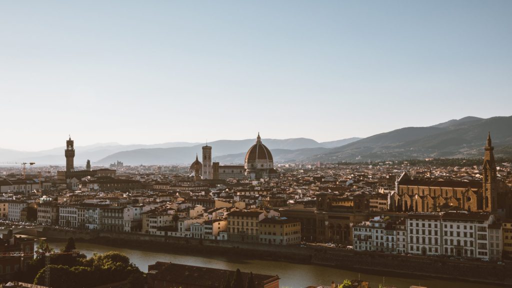 panoramic-view-florence-city-with-cattedrale-di-santa-maria-del-fiore-palazzo-vecchio-from-piazzale-michelangelo-michelangelo-square-summer-sunny-day-dramatic-blue-sky panoramic-view-florence-city-with-cattedrale-di-santa-maria-del-fiore-palazzo-vecchio-from-piazzale-michelangelo-michelangelo-square-summer-sunny-day-dramatic-blue-sky
